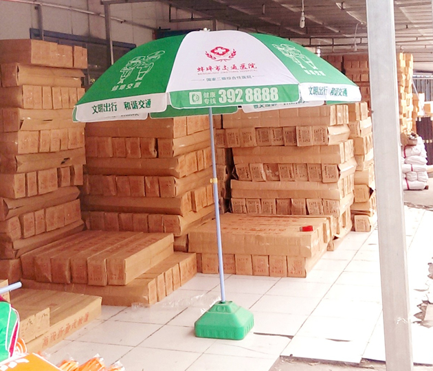 蚌埠廣告?zhèn)?/><br />
<strong>蚌埠廣告?zhèn)?/strong> </div>
<div id=
